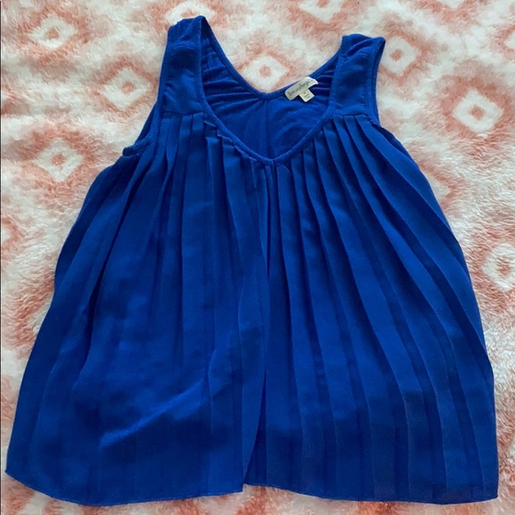 blue blouse - Picture 1 of 1